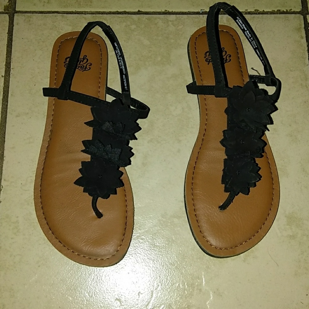 Faded glory black. Size 3